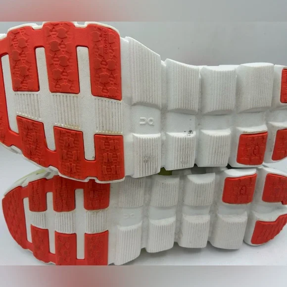 ON Cloud Women’s 11 Cloudflow 4 White Hay Orange  Running Sneaker Tennis Shoes - Picture 11 of 12